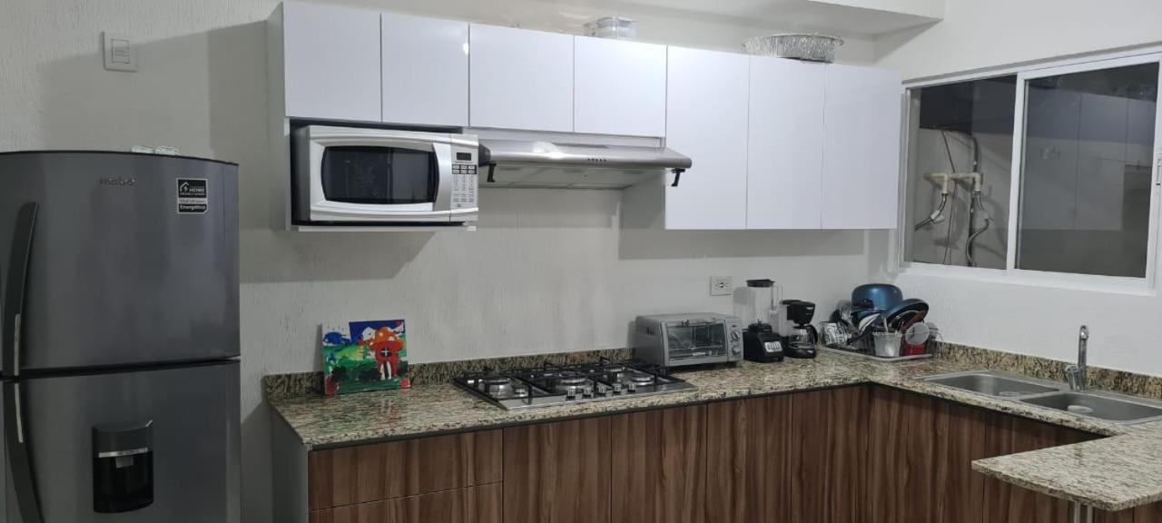 Casa Guerra En Maderos Residencial -Ideal Para Familias Cancún Esterno foto